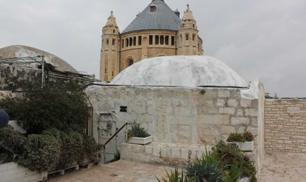 Tomb of King David - Mount Zion - iTravelJerusalem