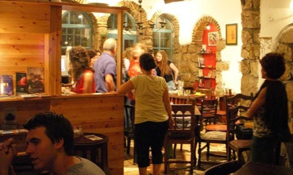 Tmol Shilshom restaurant