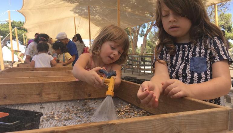 experience-archaeology-first-hand-sifting-jerusalems-temple-mount-soil-1
